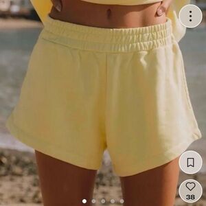 Daily Drills Lemonade Super Shorts - M/L